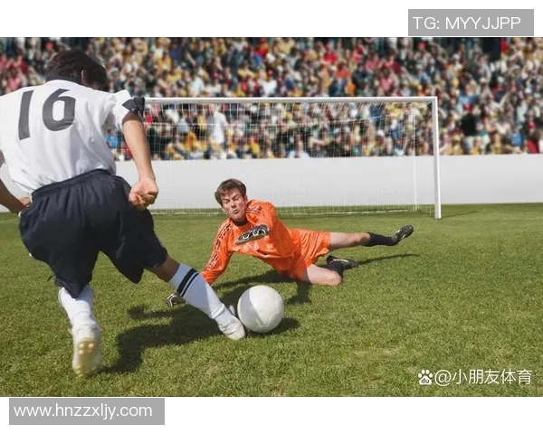 大龄球星在足球场上的蜕变与坚守 经验与技术成就新高峰