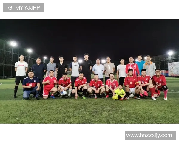 西亚男足球星闪耀绿茵舞台引领球队奋勇拼搏展现非凡实力